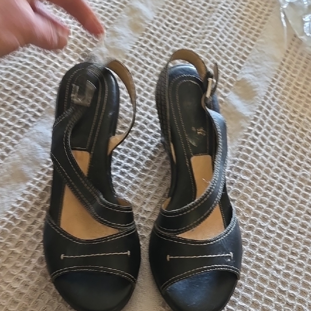 Women's Black Slingback Sandals